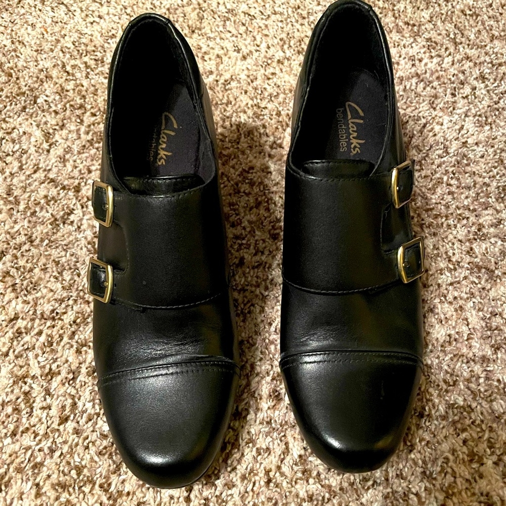 Clarks black dress heel with gold buckle